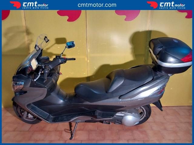 SUZUKI Burgman AN 400 Garantito e Finanziabile Immagine 4