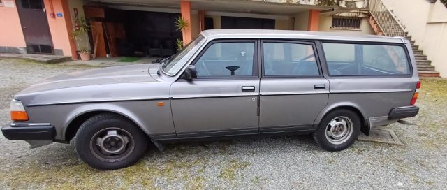 VOLVO 240 2.0 Station Wagon GLE   UNICO PROPRIETARIO Immagine 2