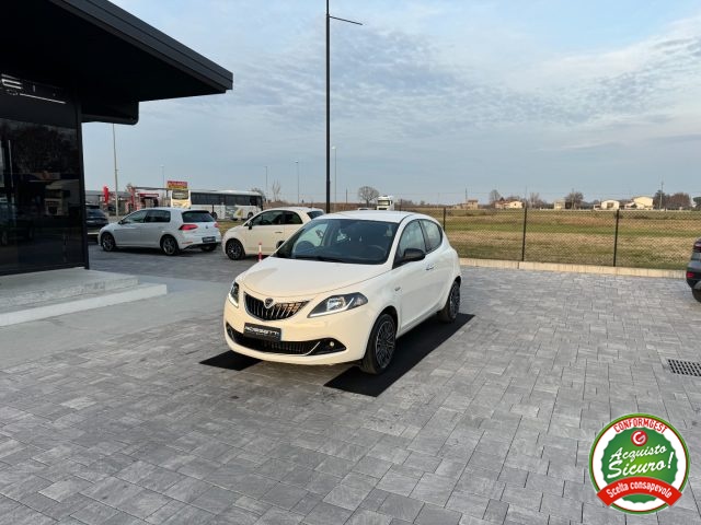 LANCIA Ypsilon 1.0 Hybrid Ecochic Gold ANCHE PER NEOPATENTATI Immagine 0