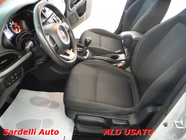 FIAT Tipo 1.3 Mjt S&S SW Easy Business Immagine 2