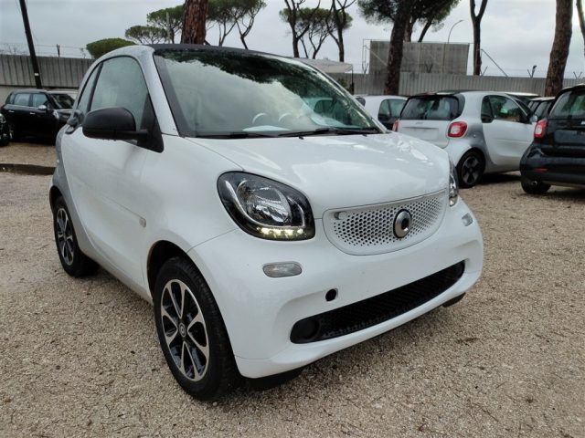 SMART ForTwo 1.0 ANDROID AUTO,CRUISE,CERCHI LEGA,CLIMA Immagine 0