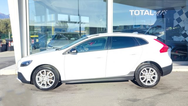 VOLVO V40 Cross Country D2 Geartronic Business Immagine 4