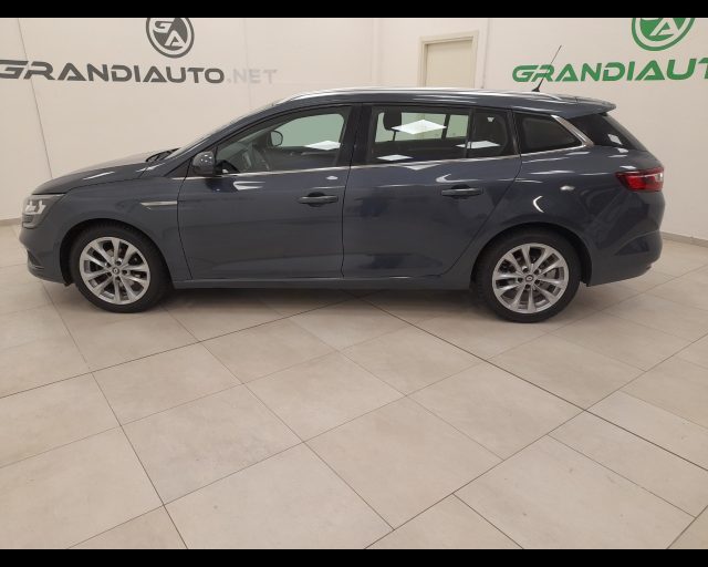 RENAULT Megane IV -  Sporter 1.5 dci energy Duel2 110cv Immagine 3