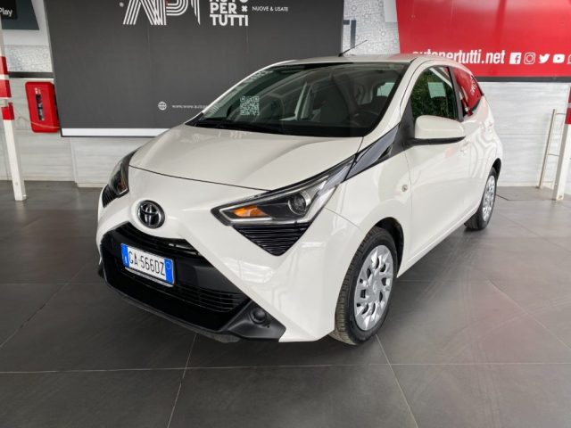 TOYOTA Aygo Connect 1.0 VVT-i 72 CV 5p x-play Immagine 1