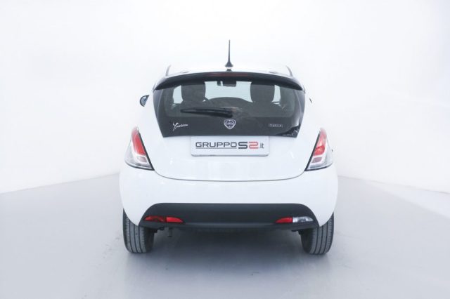 LANCIA Ypsilon 1.0 FireFly 5 porte S&S Hybrid Silver NEOPATENTATI Immagine 4