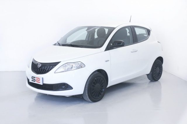 LANCIA Ypsilon 1.0 FireFly 5 porte S&S Hybrid Silver NEOPATENTATI Immagine 2