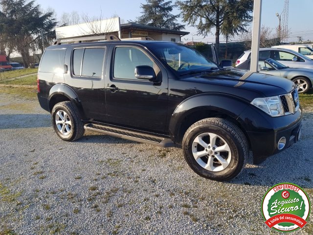 NISSAN Pathfinder 2.5 dCi LE Immagine 0