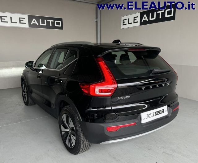 VOLVO XC40 T5 Recharge Plug-in Hybrid Immagine 3