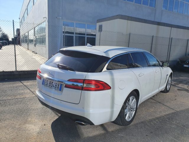 JAGUAR XF Sportbrake 2.2 D 200 CV Luxury Immagine 4