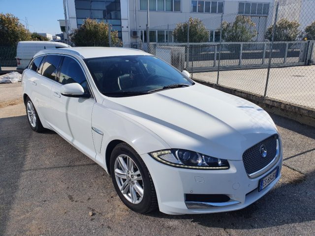 JAGUAR XF Sportbrake 2.2 D 200 CV Luxury Immagine 0