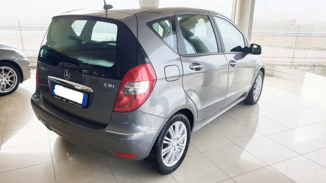 MERCEDES-BENZ A 160 CDI BlueEFFICIENCY Immagine 3