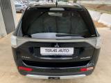 MITSUBISHI Outlander 2.2 DI-D 4WD AUTO GANCIO TRAINO DOPPIO TRENO GOMME