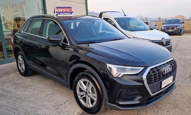 AUDI Q3 35 TDI S tronic Business pronta consegna Immagine 0