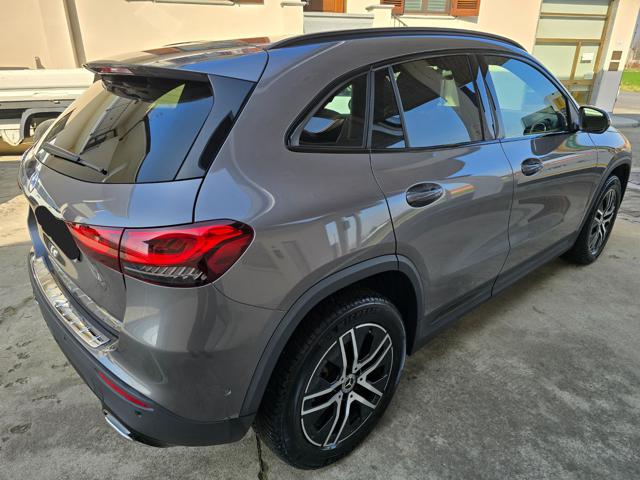 MERCEDES-BENZ GLA 200 d Automatic Sport Plus Immagine 4