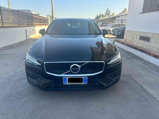 VOLVO V60 D3 AWD Geartronic Business Plus Immagine 1