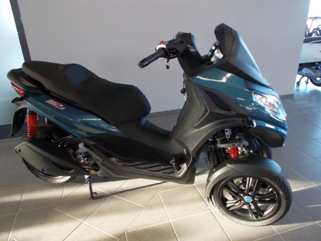 PIAGGIO MP3 300 SPORT Immagine 0