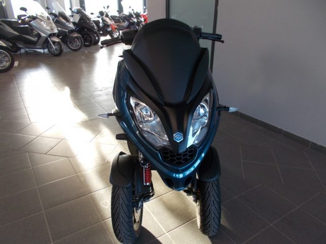 PIAGGIO MP3 300 SPORT Immagine 2