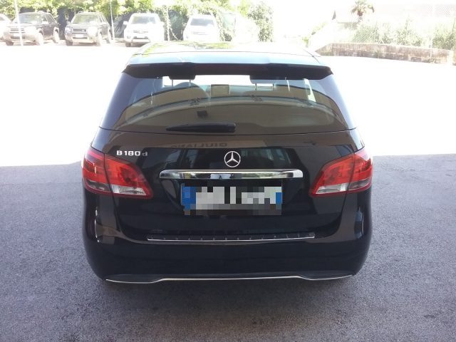 MERCEDES-BENZ B 180 ANCONA - d Executive - Immagine 4