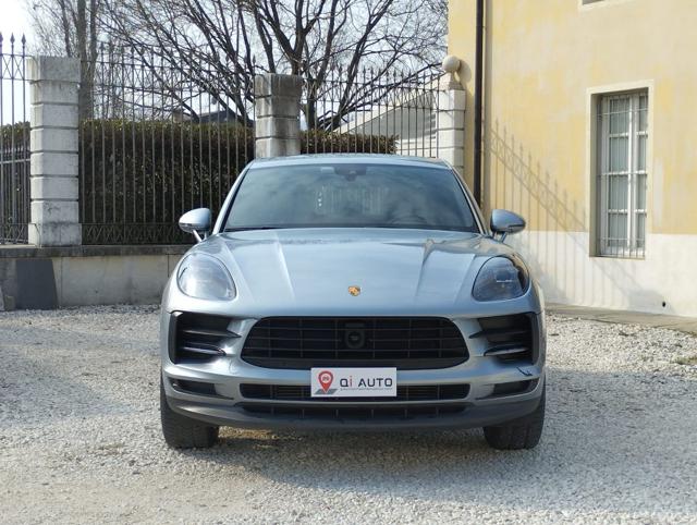 PORSCHE Macan 2.0 iva esposta Immagine 1