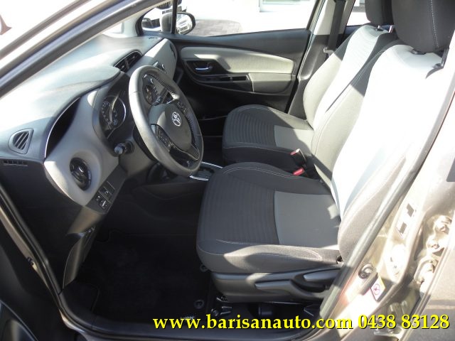 TOYOTA Yaris 1.5 Hybrid 5 porte Business Immagine 4