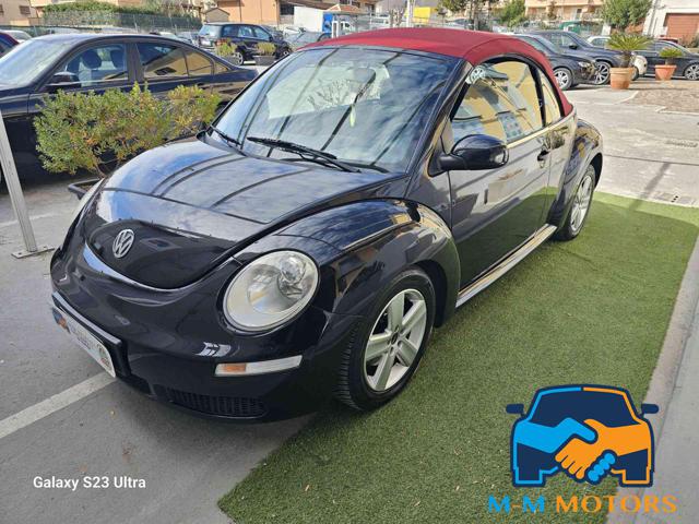 VOLKSWAGEN New Beetle 1.9 cabrio Immagine 2