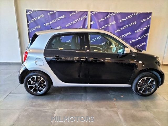 SMART ForFour 70 1.0 Passion Immagine 3