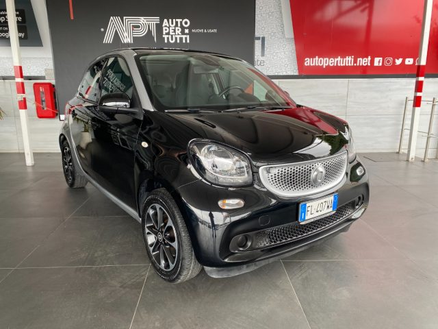 SMART ForFour 70 1.0 twinamic Passion Immagine 0