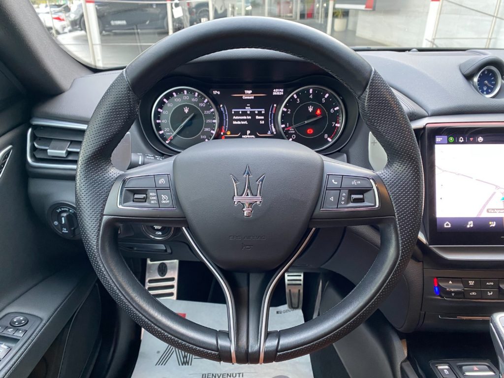 MASERATI Ghibli V6 Gransport - 13