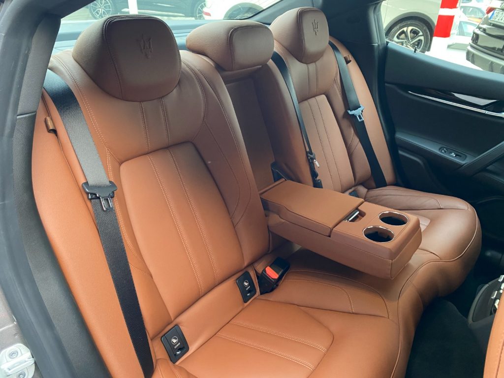 MASERATI Ghibli V6 Gransport - 16