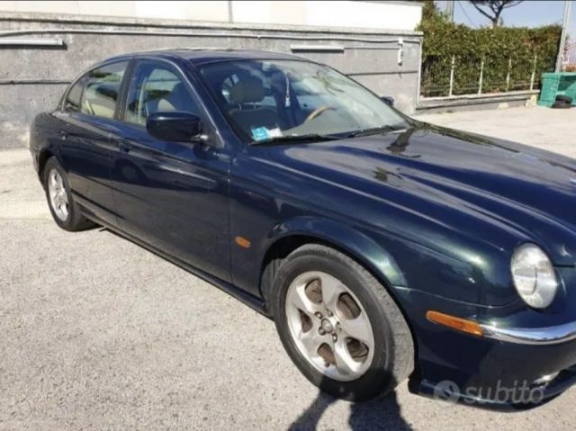 JAGUAR S-Type 3.0 CAMBIO AUTOMATICO V6 24V Executive BELLISSIMA Immagine 2