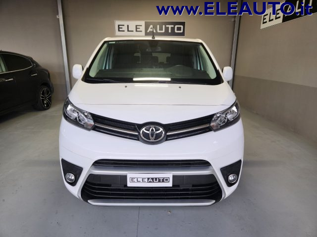 TOYOTA Proace Verso 1.5D 120CV L1 D Lounge 9 posti Immagine 1