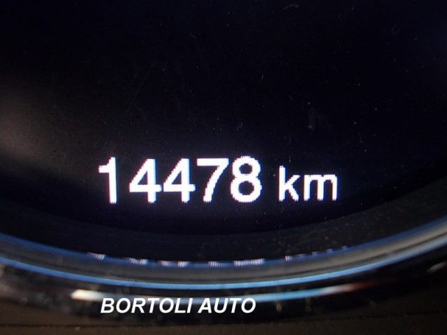 FIAT 500 1.0 HYBRID 14.000 KM DOLCEVITA IDONEA NEOPATENTATI Immagine 4