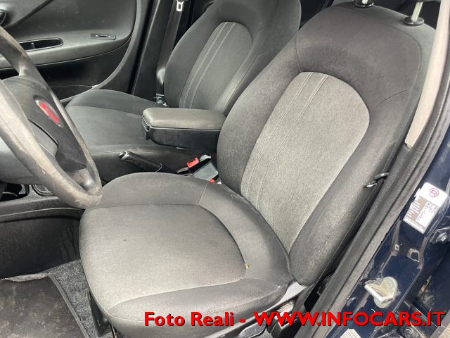 FIAT Punto 1.3 MJT II S&S 95 CV 5 porte Street Immagine 4