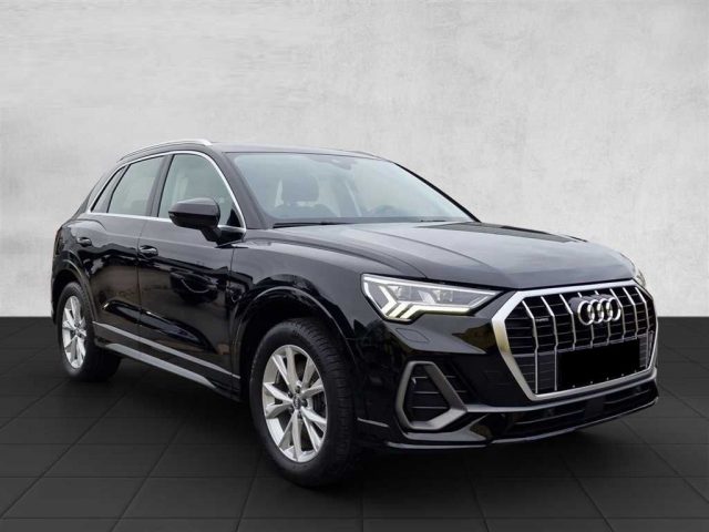 AUDI Q3 40 TFSI quattro S tronic S line Immagine 1