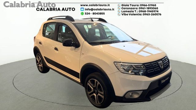 DACIA Sandero Stepway 1.0 TCe 100CV ECO-G 15th Anniversary Immagine 1