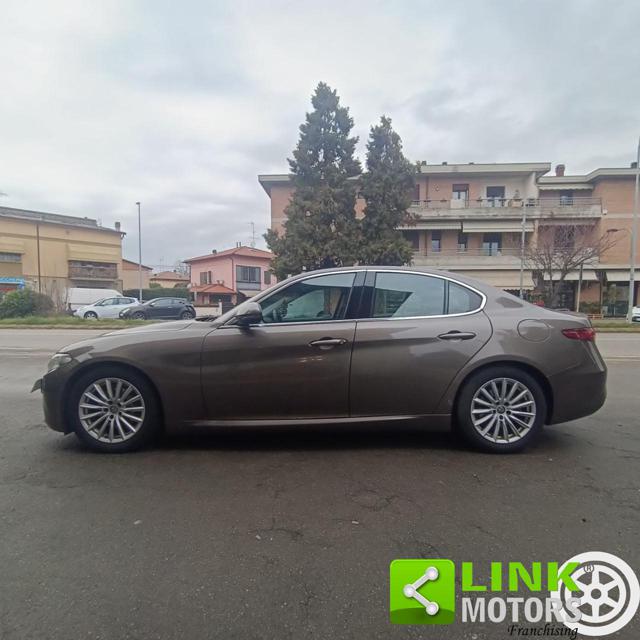 ALFA ROMEO Giulia 2.2 Turbodiesel 150 CV AT8 Business Immagine 4