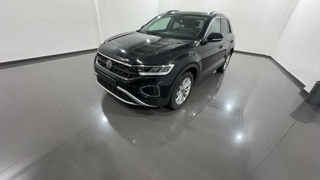 VOLKSWAGEN T-Roc 1.5 TSI ACT Life - VARI COLORI! Immagine 0