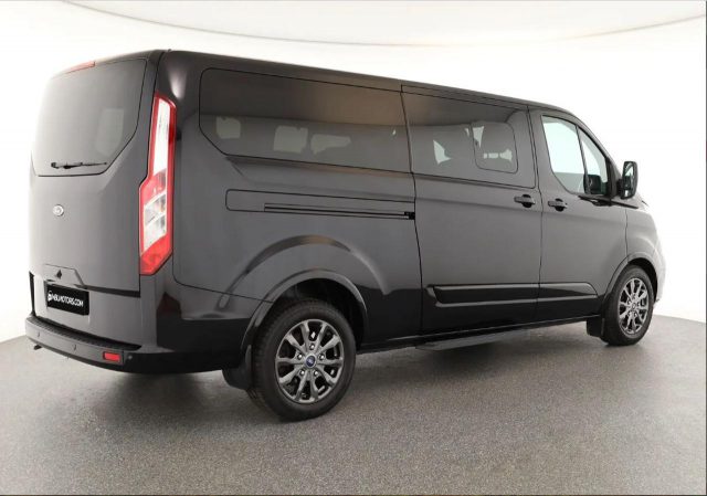 FORD Tourneo Custom 320 2.0 EcoBlue 130CV aut. PC Titanium Immagine 3