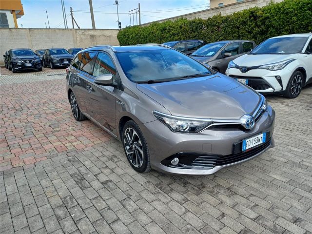 TOYOTA Auris 2ª serie  Touring Sports 1.8 Hybrid Active Immagine 0