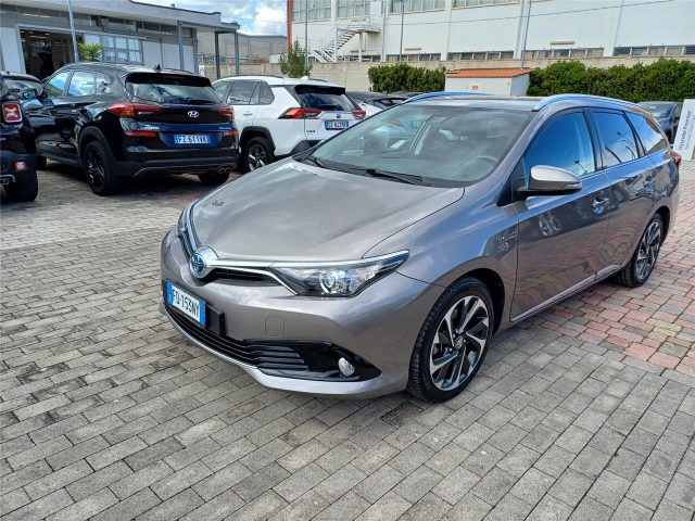 TOYOTA Auris 2ª serie  Touring Sports 1.8 Hybrid Active Immagine 1