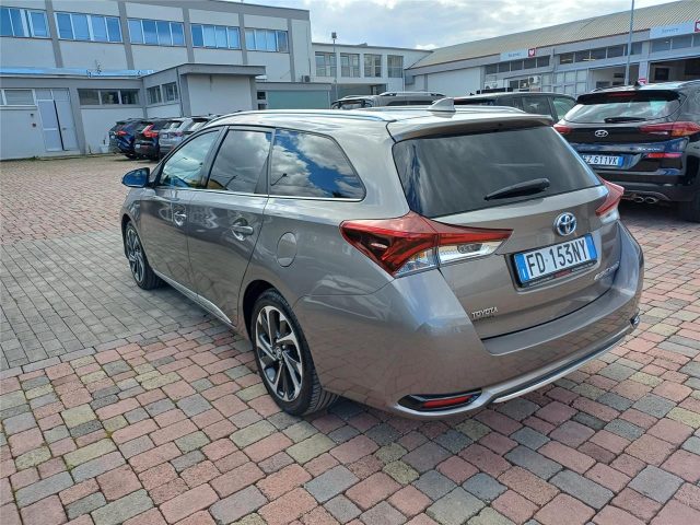 TOYOTA Auris 2ª serie  Touring Sports 1.8 Hybrid Active Immagine 2