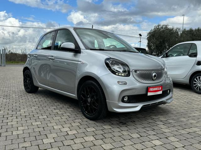 SMART ForFour 70 1.0 twinamic Superpassion Immagine 3