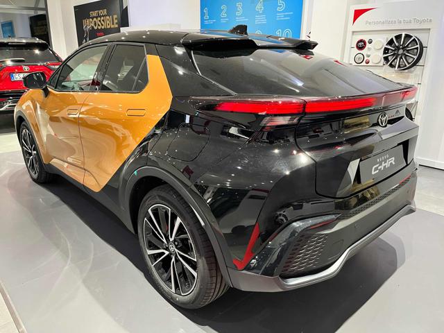 TOYOTA C-HR 2.0 HV Lounge Premiere Immagine 3