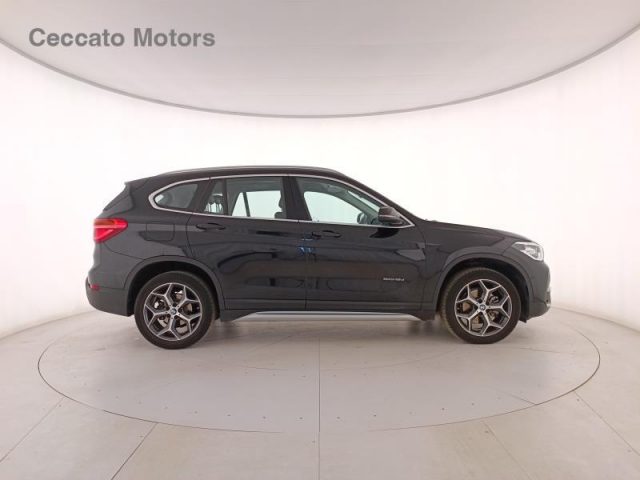 BMW X1 sDrive18d xLine Immagine 2