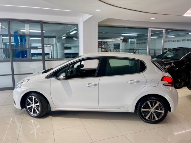 PEUGEOT 208 BlueHDi 100 5 porte Allure Immagine 3