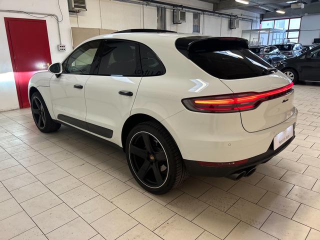 PORSCHE Macan 2.0 Immagine 3