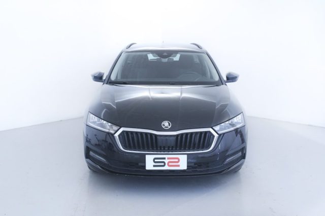 SKODA Octavia 2.0 TDI EVO SCR 150 CV DSG Wagon Executive Immagine 1