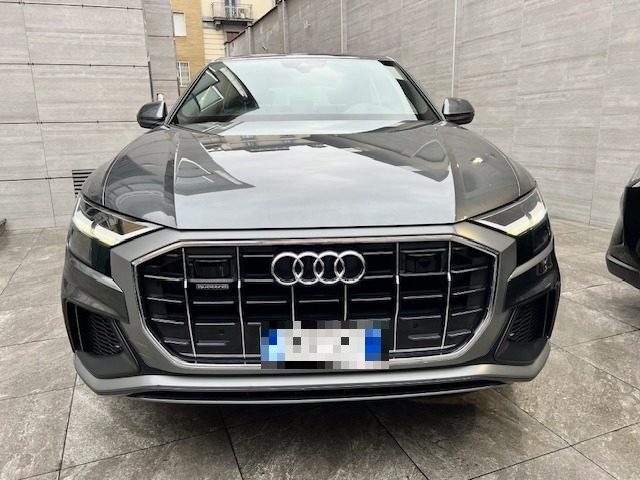 AUDI Q8 55 TFSI quattro tiptronic S-LINE Immagine 0