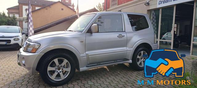 MITSUBISHI Pajero 3.2 DI-D 16V 3p. Intense DPF Immagine 1