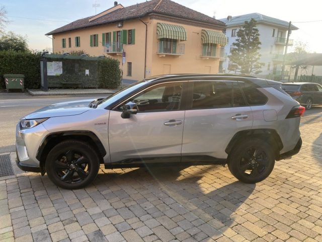 TOYOTA RAV 4 RAV4 2.5 HV (222CV) E-CVT AWD-i Style Immagine 2